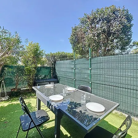 T2 Refait A Neuf Avec Jardin Et Parking A St Cyr Sur Mer, Proche - Fr-1-770-48 * Saint-Cyr-sur-Mer