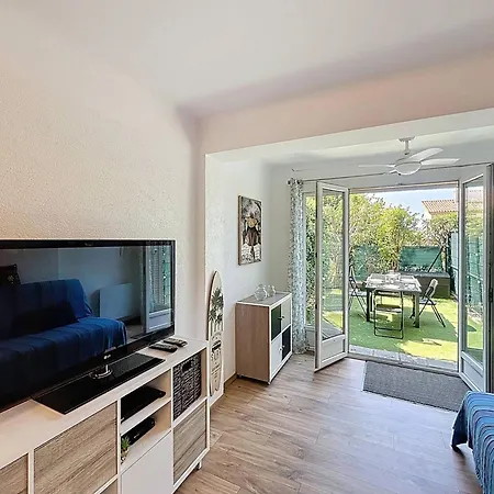 T2 Refait A Neuf Avec Jardin Et Parking A St Cyr Sur Mer, Proche - Fr-1-770-48 Apartment Saint-Cyr-sur-Mer
